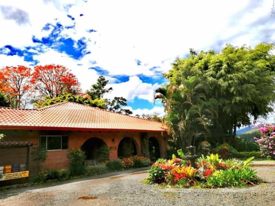 Hotel Boutique Casona Del Cafetal And Lakeside Restaurant Cachí Екстериор снимка